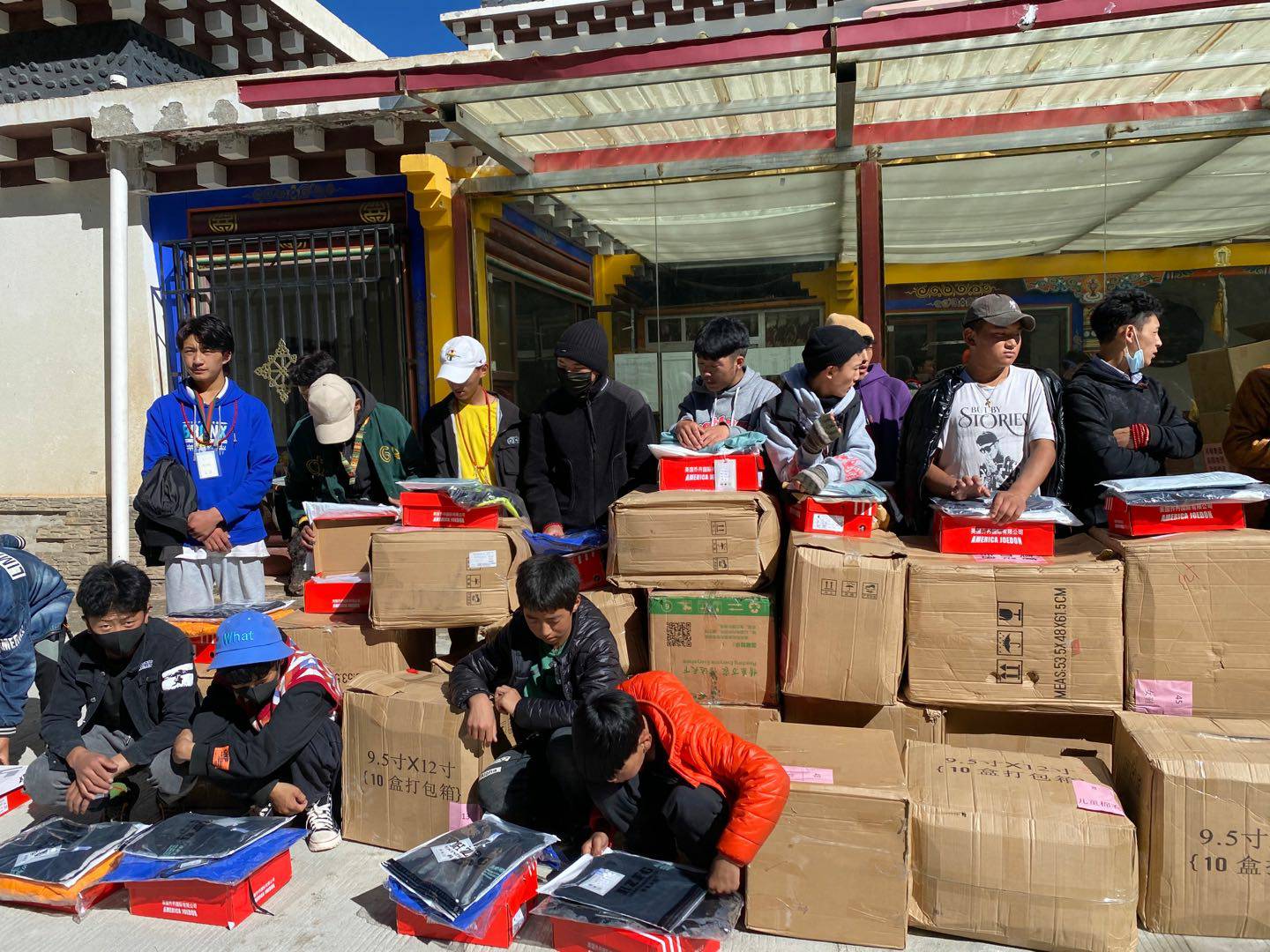 长沙思铭在线影视制作有限公司公益回顾丨家国同欢月同圆 温暖满载甘孜州(图7) 长沙思铭在线影视制作有限公司公益回顾丨家国同欢月同圆 温暖满载甘孜州(图7)
